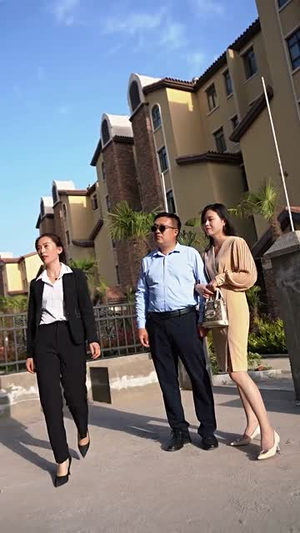 最牛天师(64集) 最牛天师(64集)男主角是谁