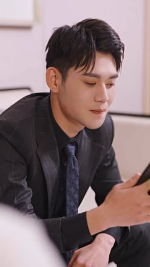 大佬妈咪美又野(80集) 大佬妈咪美又野(80集)火爆热门短剧