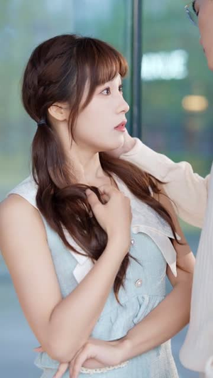 西红柿妹在霸总圈杀疯了(70集) 西红柿妹在霸总圈杀疯了(70集)热播短剧来袭