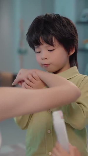 一胎四宝之总裁爹地知错了(100集) 一胎四宝之总裁爹地知错了(100集)精彩短剧看全集