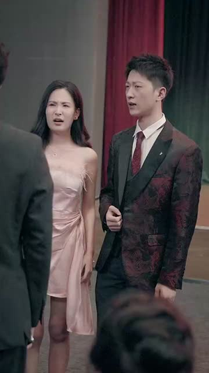 丑女逆袭(33集) 丑女逆袭(33集)大结局一气呵成