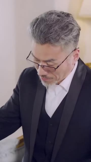 欧秘书对我下手了(24集) 欧秘书对我下手了(24集)女频短剧推荐