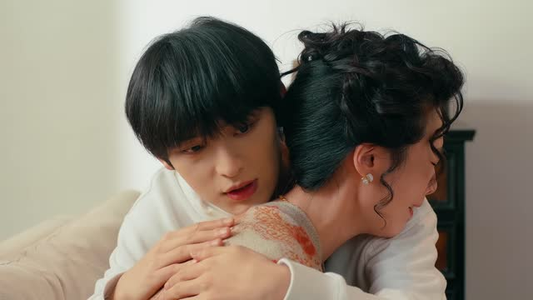 我们不能在一起(24集) 我们不能在一起(24集)在线播放