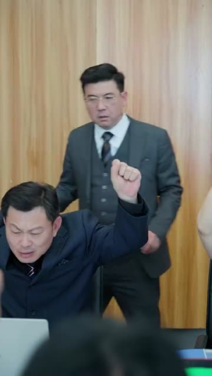 目中有神(100集) 目中有神(100集)视频在线看