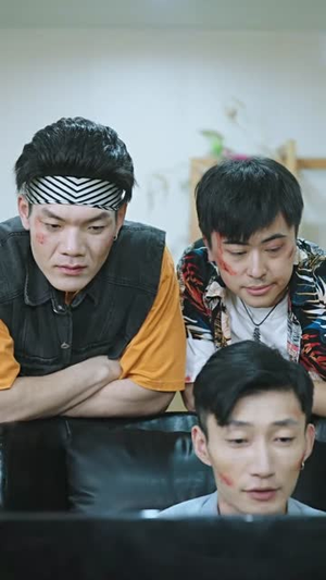 我是传奇(101集) 我是传奇(101集)最火短剧热播中