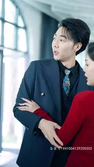 登顶全球从继承百亿开始(87集) 登顶全球从继承百亿开始(87集)番茄免费短剧