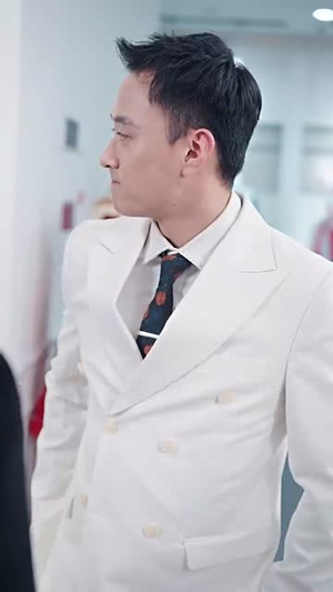 薄爷的小祖宗又A又飒(100集) 薄爷的小祖宗又A又飒(100集)好看上头的短剧