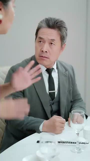 我有三爹,可翻江(95集) 我有三爹,可翻江(95集)好看的短剧