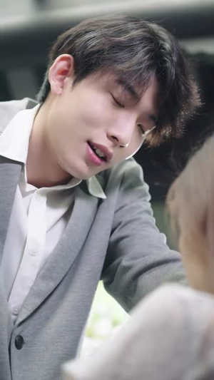 萌宝神助攻妈咪超级飒(83集) 萌宝神助攻妈咪超级飒(83集)免费短剧推荐