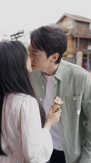 玻璃鞋上的独舞(90集) 玻璃鞋上的独舞(90集)第一集