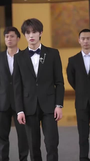 寄生上流(40集) 寄生上流(40集)越看越好看短剧