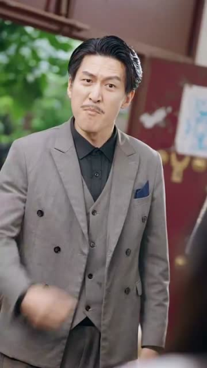 后山的女人(50集) 后山的女人(50集)百万短剧抢先看