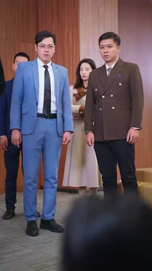 老公挽着白月光让我儿子喊妈(53集) 老公挽着白月光让我儿子喊妈(53集)小短剧抢先看