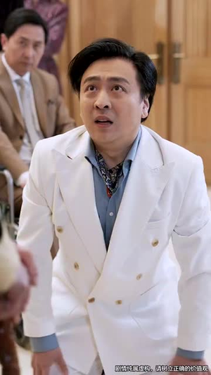 丑小鸭路人甲哥哥们抱她回家(76集) 丑小鸭路人甲哥哥们抱她回家(76集) 免费看短剧