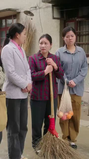 七零涅槃刺槐与锦年(101集) 七零涅槃刺槐与锦年(101集)推荐热门短剧