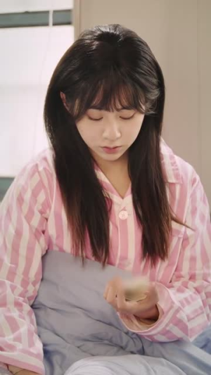 穿成炮灰原配,我惊艳家属院(95集) 穿成炮灰原配,我惊艳家属院(95集) 热门短剧榜单