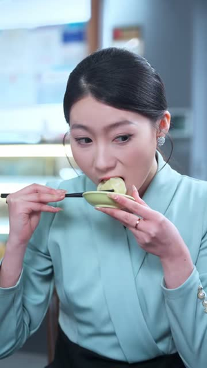 食谱随机刷新,客人馋疯了(174集) 食谱随机刷新,客人馋疯了(174集)短剧小说在线看