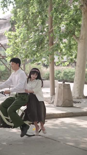 八零甜妻脸红红,教官老公追着哄(95集) 八零甜妻脸红红,教官老公追着哄(95集)更新时间