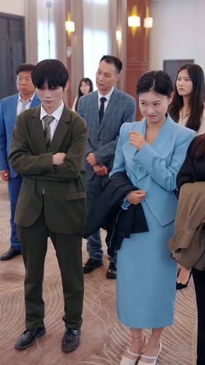 冷眼旁观的她 (61集) 冷眼旁观的她 (61集) 红果免费短剧