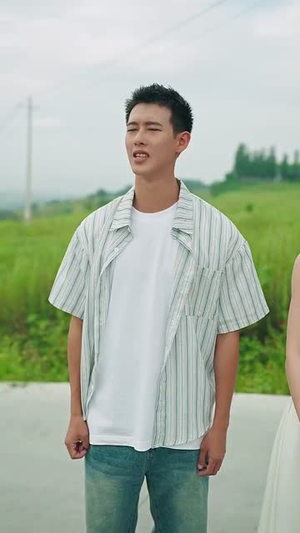 种地没前途那你问问我的十万亩地(68集) 种地没前途那你问问我的十万亩地(68集)抢先看新短剧