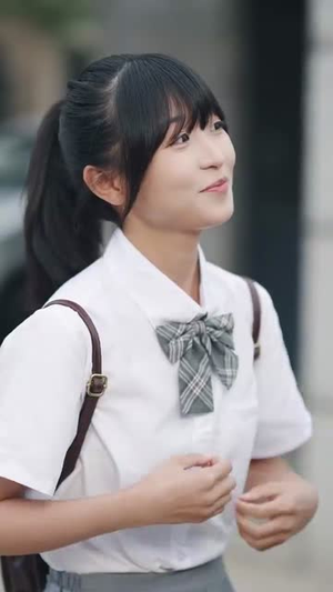 退役后我觉醒了黄金瞳（82集）哪个网站可以看