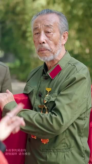 隐居多年后为孙女亮出身份(61集) 隐居多年后为孙女亮出身份(61集)短剧解说全集