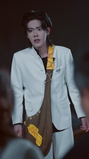 邪祟迷局：重生少年护校花（80集）百亿短剧抢先看