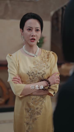 别惹她,她能一拳打三(77集) 别惹她,她能一拳打三(77集)最火爆短剧