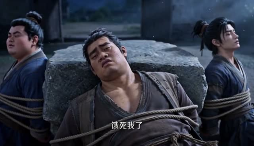 杀手穿越满级农妇，专治不服第一季（124集）短剧追不停