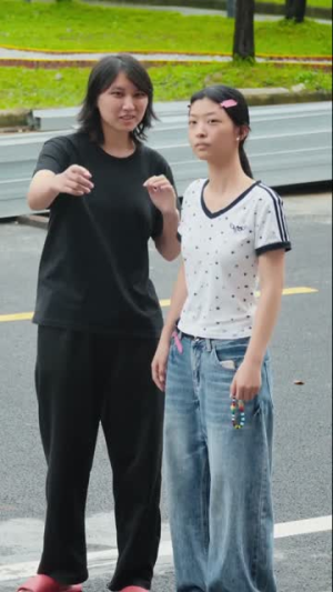 重生千禧:夺敌所爱做首富(74集) 重生千禧:夺敌所爱做首富(74集)民国短剧推荐